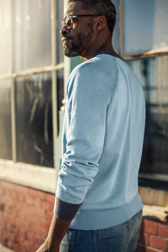 Bay V-Neck Jumper Blue