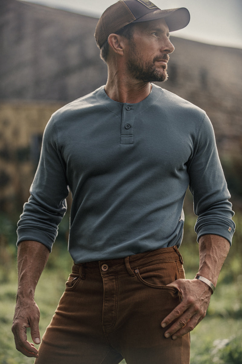 SALVAGE STOCK Bartel Long Sleeve Henley Storm Blue